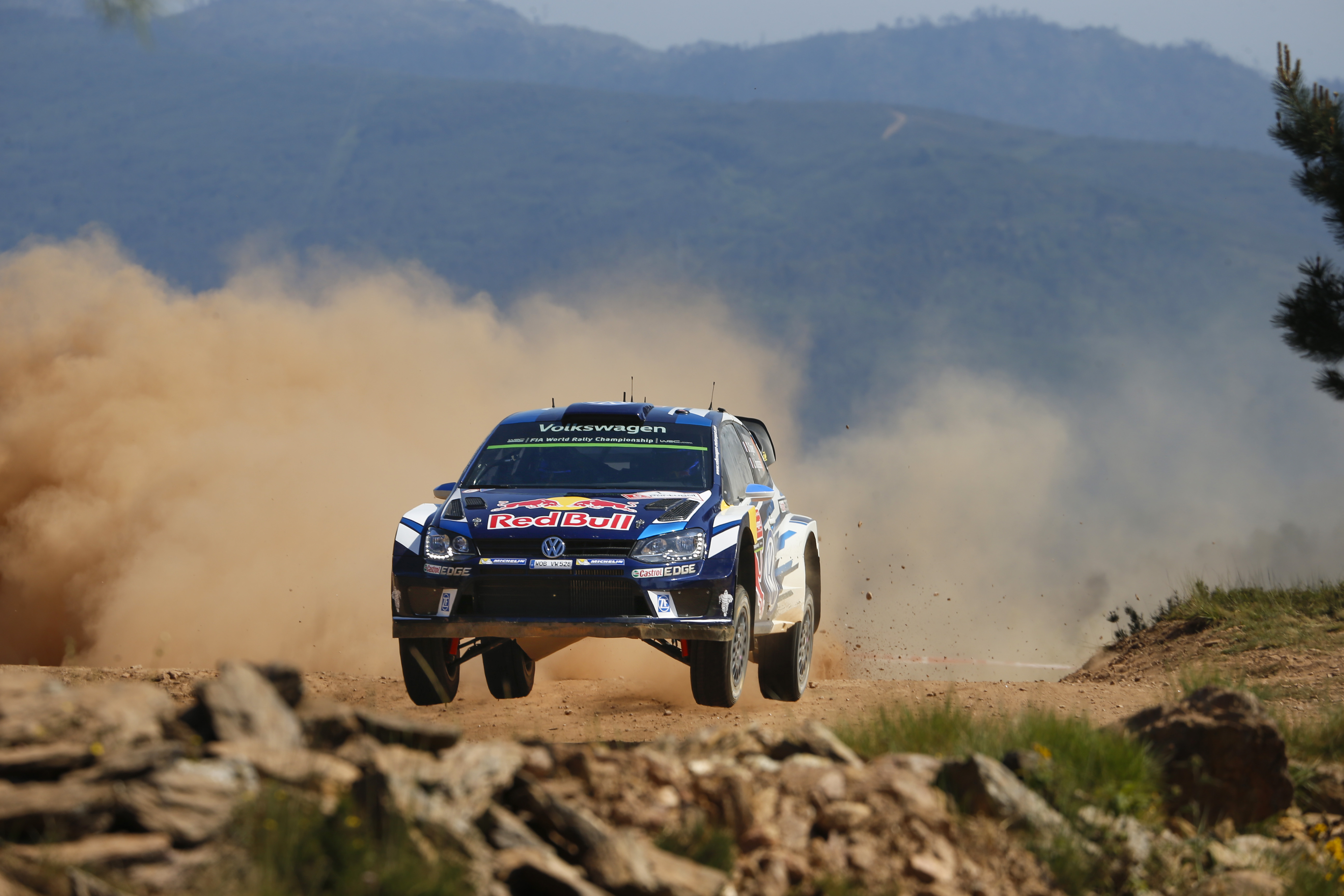 WRC – MEEKE CONTINUES TO DOMINATE | RACER