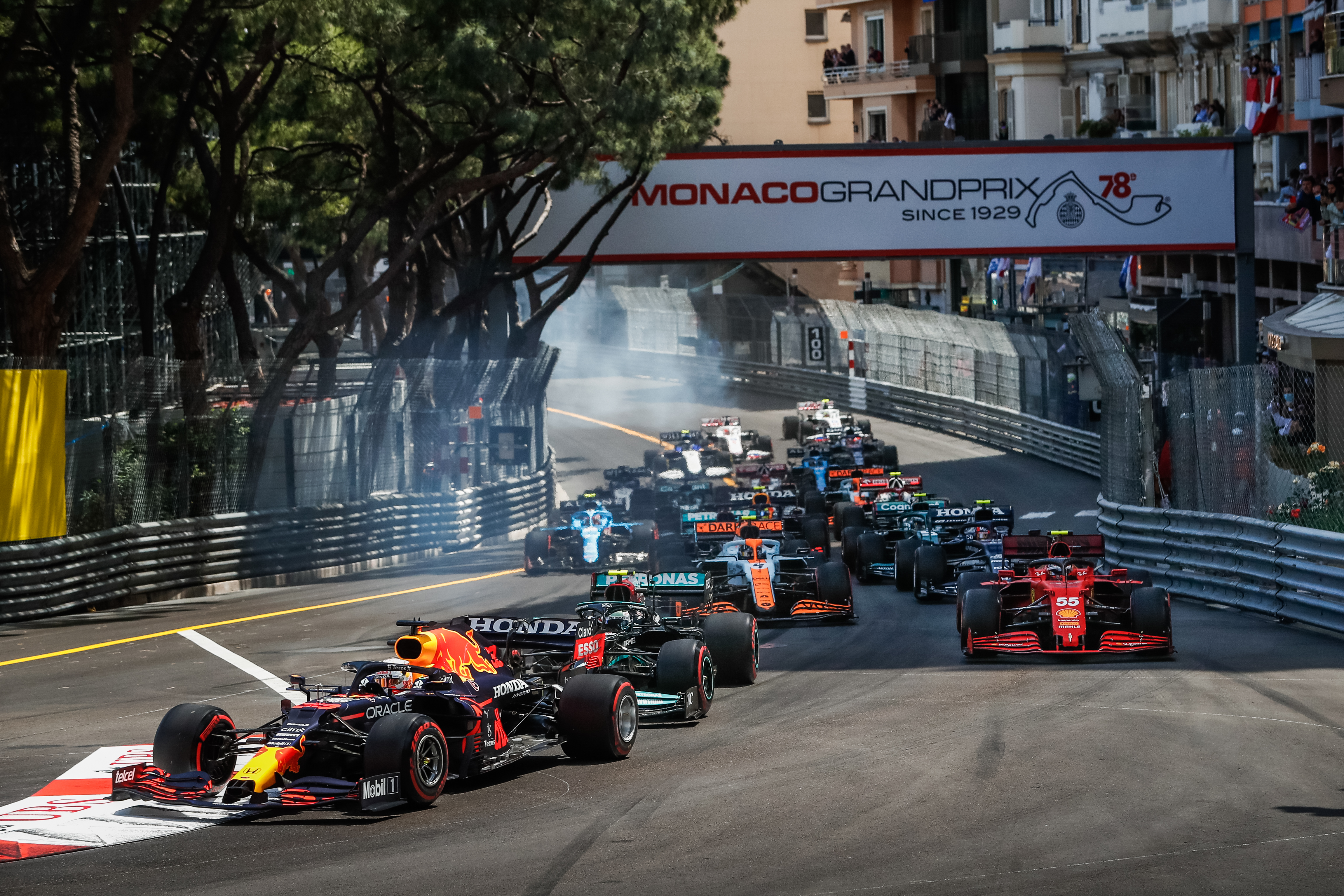 F1 monaco pro. Formula 1 Grand prix de Monaco 2021. Пейс кар ф1 Монако 2022. Ф1 Монако 13 поворот. Монако гонки формулы 1.