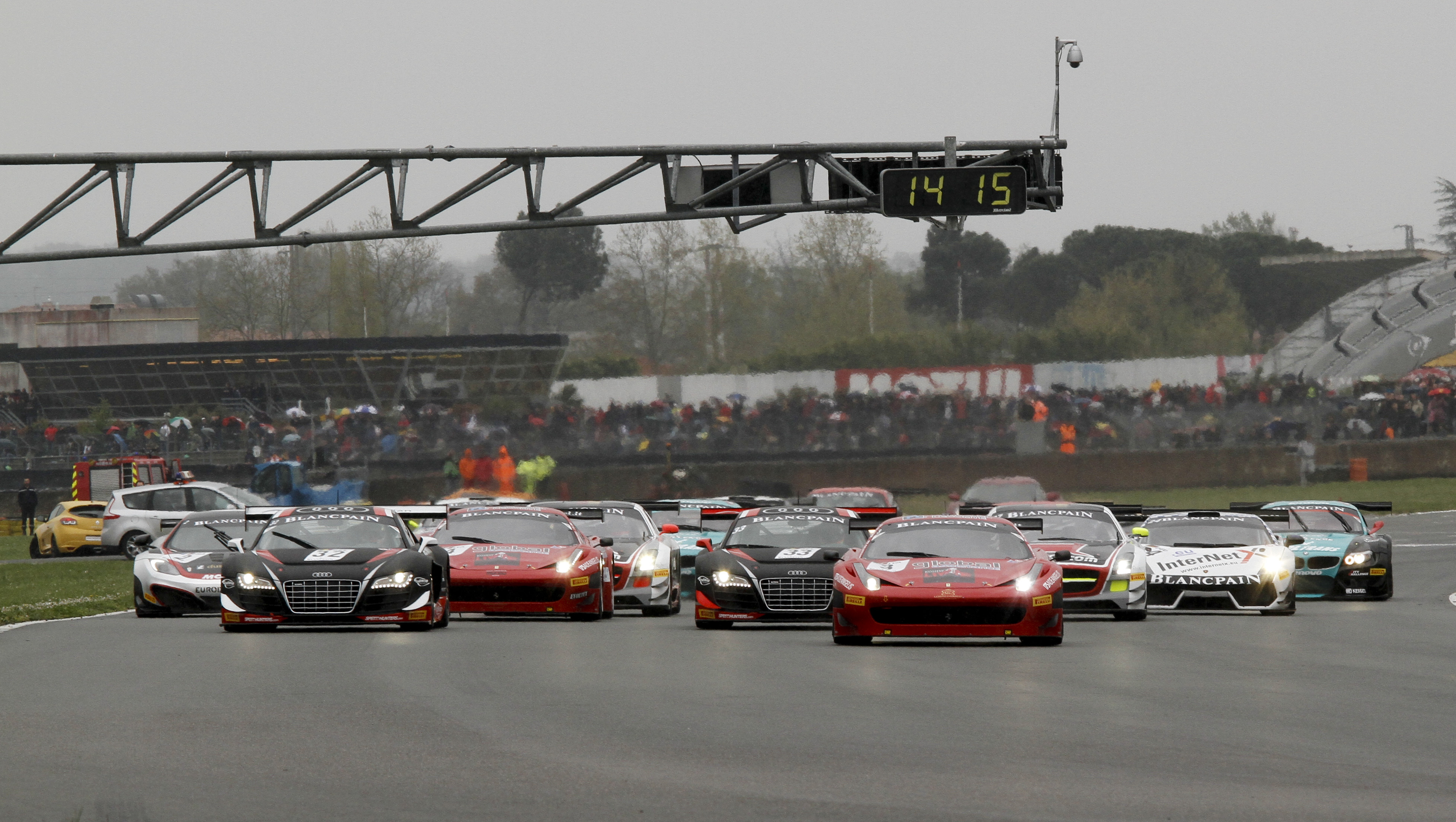 Car field. 2012 Чемпионат Европы FIA gt. Gt1 гонки. Гонка gt Europa. Oreca 2006 LMS Stephane Ortelli.