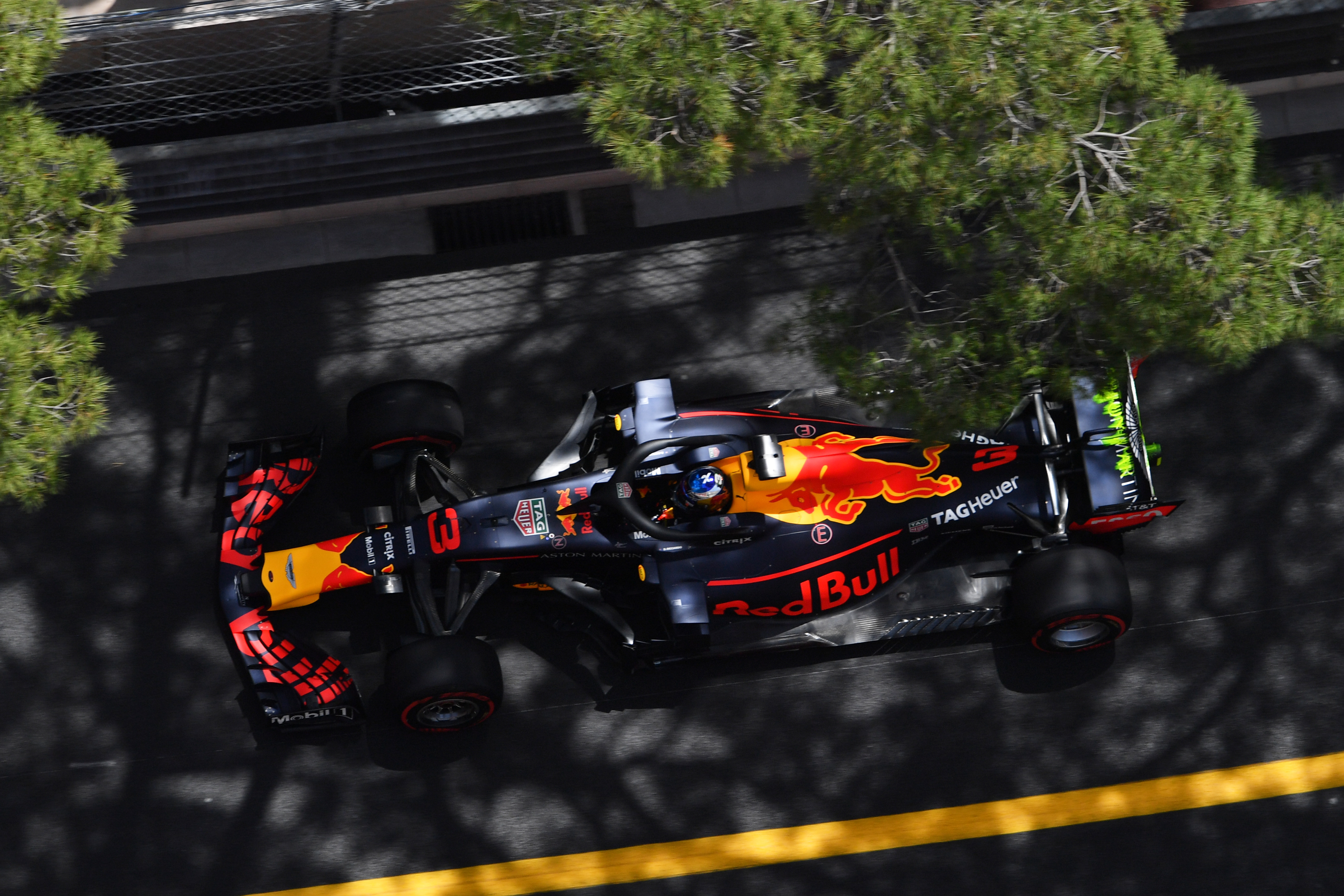 F1 Ricciardo Tops Fp3 In Monaco As Team Mate Verstappen Crashes Federation Internationale De L Automobile