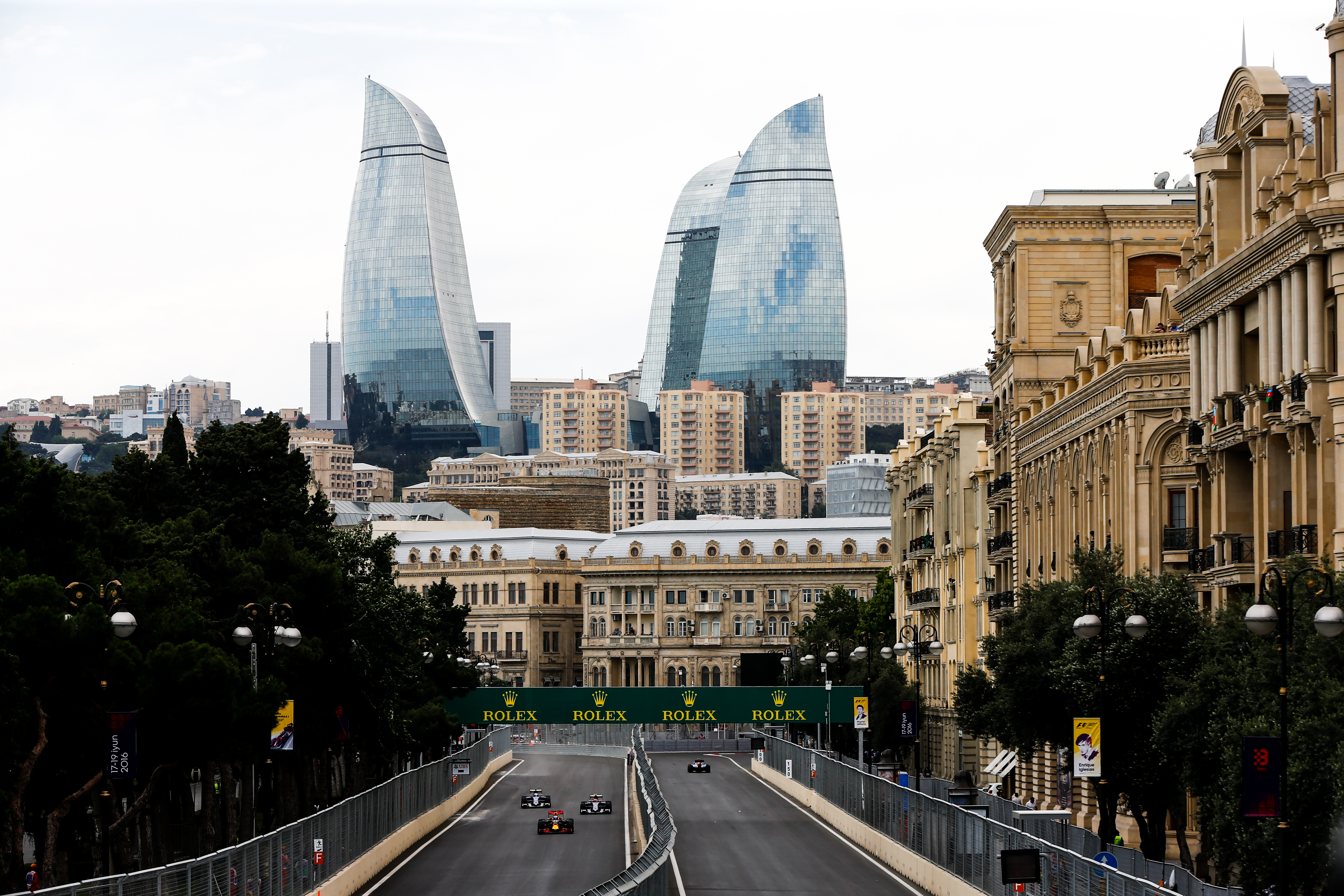 Баку куда. Баку 2019. Трасса Баку (Баку, Азербайджан). Азербайджан город Баку 2018. Баку формула 1 башни.