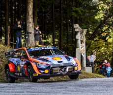 2022 WRC - Rally Japan - T. Neuville/M. Wydaeghe, Hyundai Shell Mobis WRT (photo: Nikos Katsikis / DPPI)