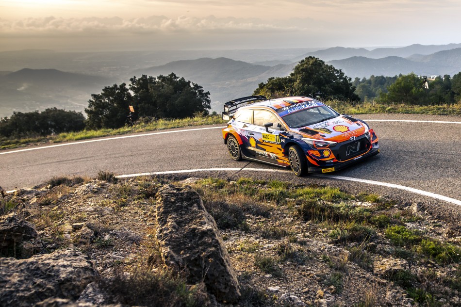 WRC Neuville edges Evans after day one in Catalunya Federation