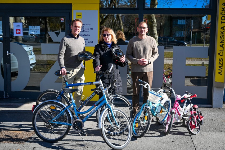 AMZS, bicicletas, accesibilidad