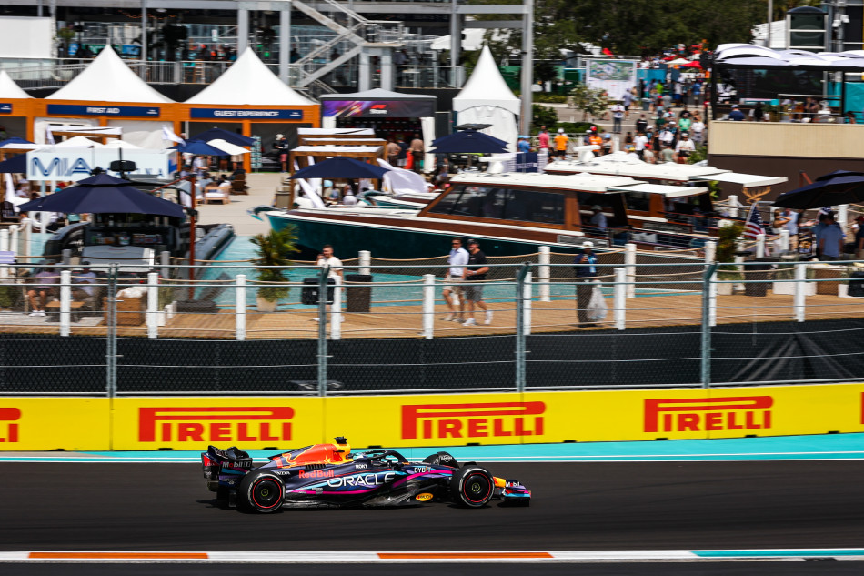 F1 – Verstappen Quickest In FP2 In Miami As Leclerc Crashes ...