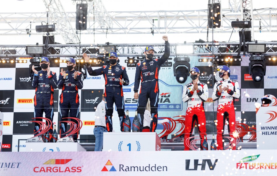 2020 WRC - Rally Estonia - Final podium Tänak/Järveoja, Breen/Nagle, Ogier/Ingrassia (Jarek Jõepera)