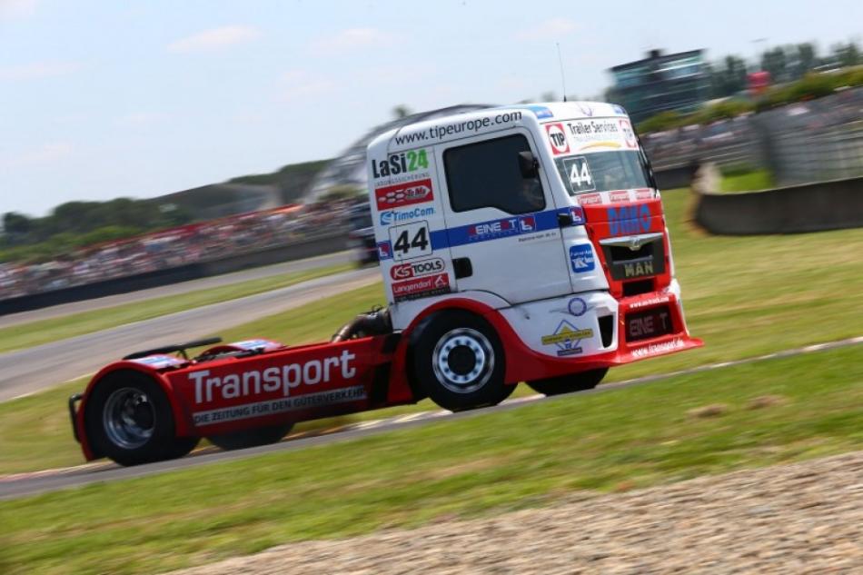 ELLEN LOHR AND STEFFI HALM TOGETHER FOR 2016 FIA ETRC TEAM CAMPAIGN