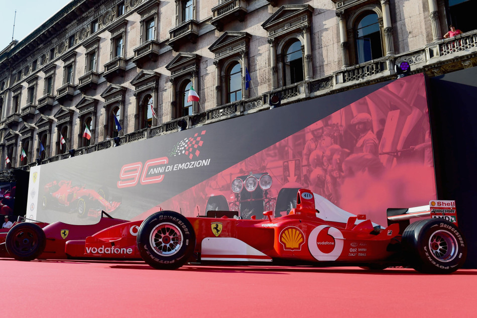 Scuderia ferrari outlet 90th anniversary